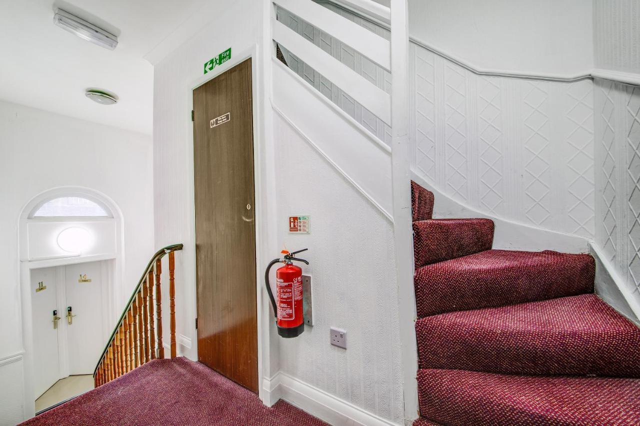 Oyo 24 Sussex, London Paddington Hotel Exterior photo